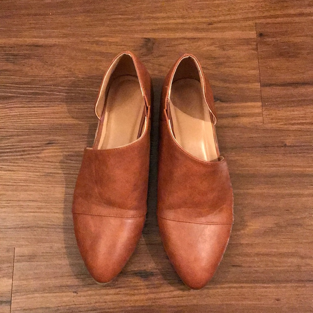 Brown cut out loafers!! Size 8